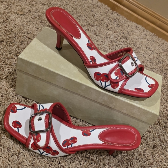NWT Cherry Kitten Heel Sandals. Womens Size 8. Heel height is 2.3 inches. - Picture 6 of 16
